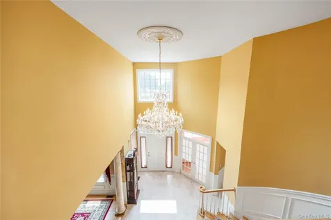 47 Pembroke Drive Glen Cove NY 11542