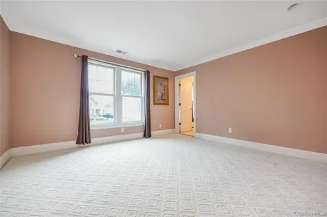 47 Pembroke Drive Glen Cove NY 11542