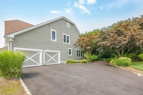 47 Pembroke Drive Glen Cove NY 11542