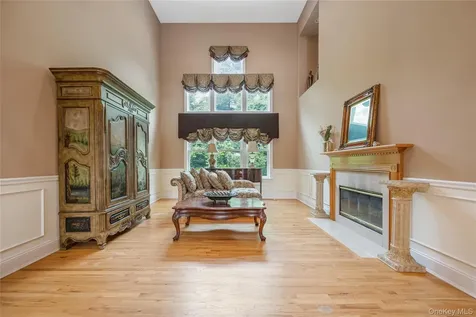 47 Pembroke Drive Glen Cove NY 11542