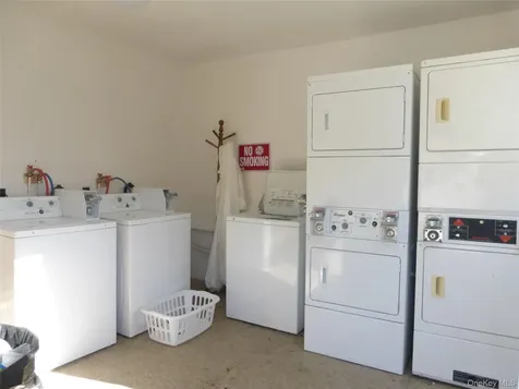 26 Quartz Lane Greenville NY 12771