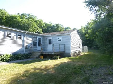 26 Quartz Lane Greenville NY 12771