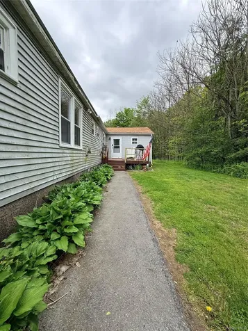 26 Quartz Lane Greenville NY 12771