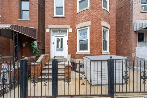647 Manida Street Bronx NY 10474
