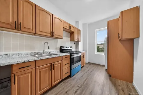 647 Manida Street Bronx NY 10474