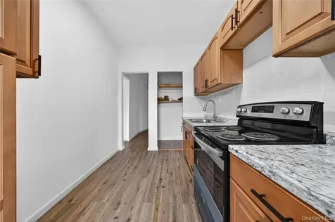 647 Manida Street Bronx NY 10474