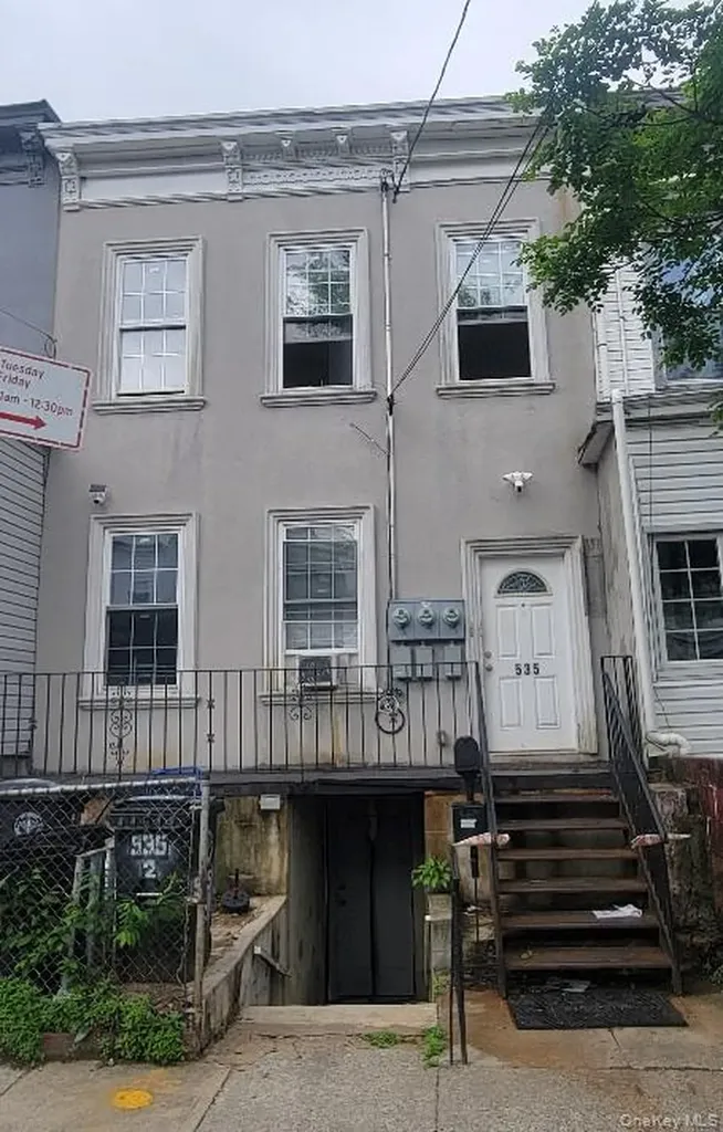 535 Jerome Street Brooklyn NY 11207