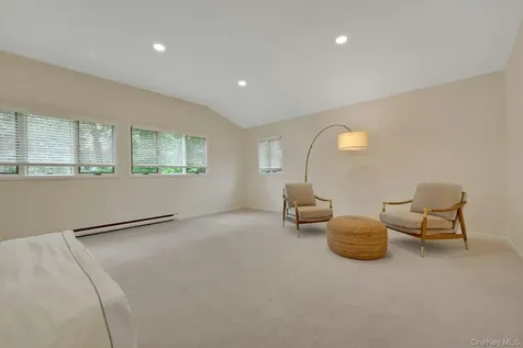 1 Canterbury Road Scarsdale NY 10583