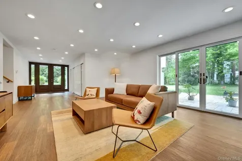 1 Canterbury Road Scarsdale NY 10583