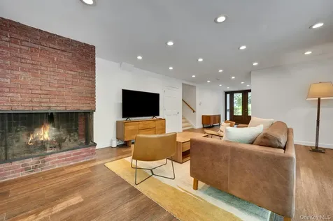 1 Canterbury Road Scarsdale NY 10583