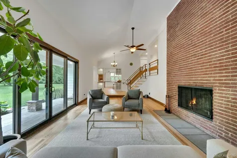 1 Canterbury Road Scarsdale NY 10583