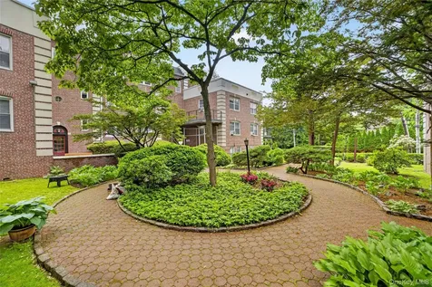 824 Palmer Road Bronxville NY 10708