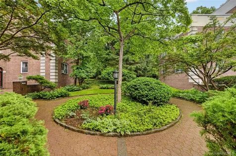 824 Palmer Road Bronxville NY 10708