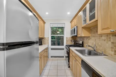 824 Palmer Road Bronxville NY 10708