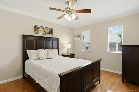 35 3rd Avenue Massapequa Park NY 11762