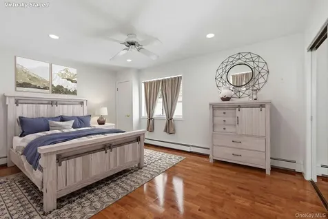 35 3rd Avenue Massapequa Park NY 11762