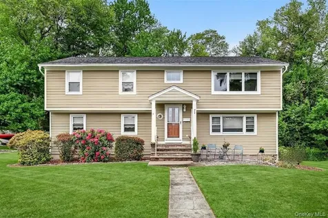 7 Windsor Brook Lane Tappan NY 10983