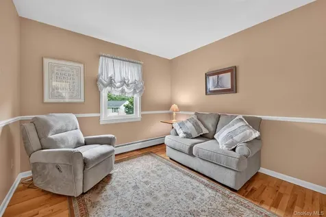 7 Windsor Brook Lane Tappan NY 10983