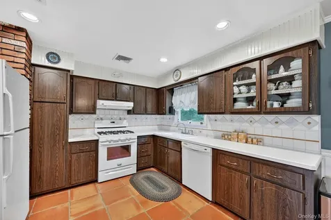 7 Windsor Brook Lane Tappan NY 10983