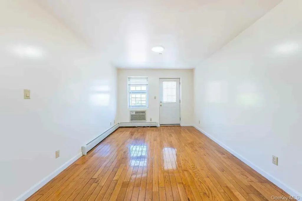 35-06 Leavitt Street Flushing NY 11354