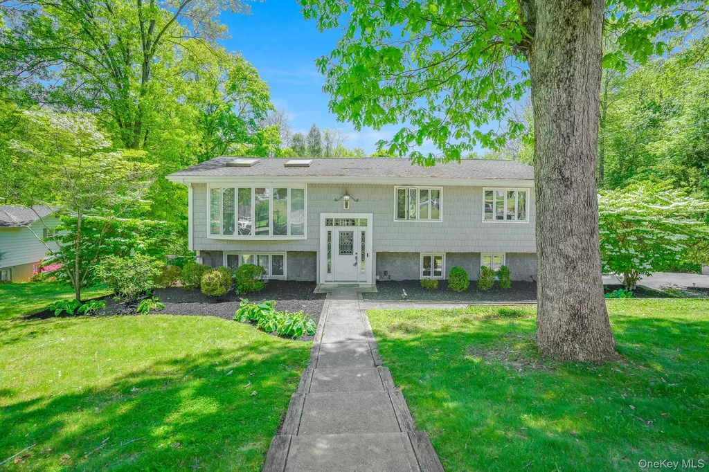 53 Tanager Road Mahopac NY 10541