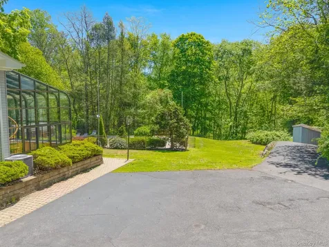 53 Tanager Road Mahopac NY 10541