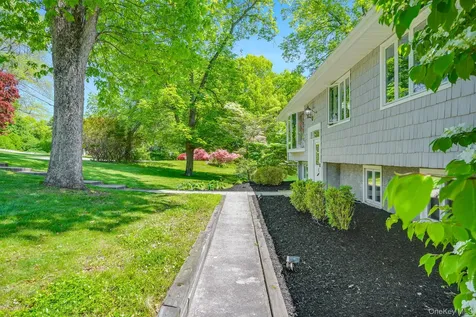 53 Tanager Road Mahopac NY 10541