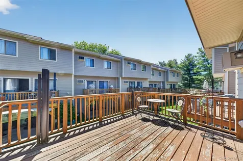 6306 Chelsea Cove N Hopewell Junction NY 12533