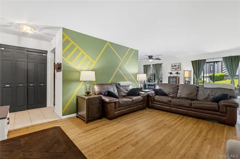 13 Skyline Drive Fishkill NY 12524