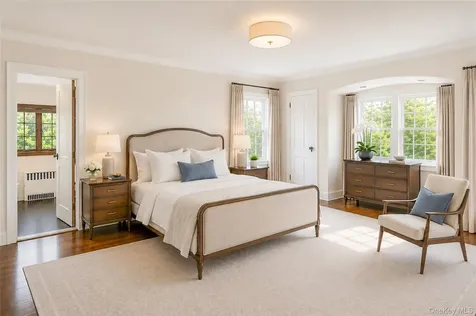 18 Hemlock Road Bronxville NY 10708