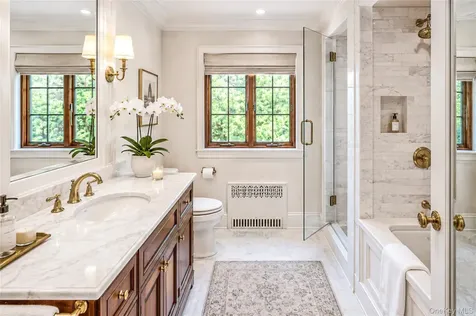 18 Hemlock Road Bronxville NY 10708