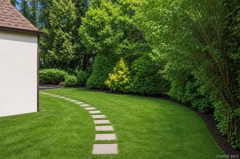 18 Hemlock Road Bronxville NY 10708
