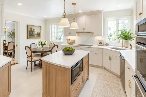 18 Hemlock Road Bronxville NY 10708