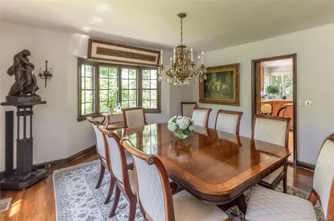 18 Hemlock Road Bronxville NY 10708