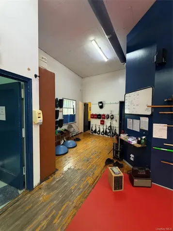 118-122 Hillside Avenue Williston Park NY 11596