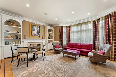 64 Stratton Road Scarsdale NY 10583