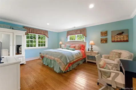 64 Stratton Road Scarsdale NY 10583