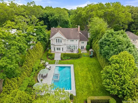 64 Stratton Road Scarsdale NY 10583
