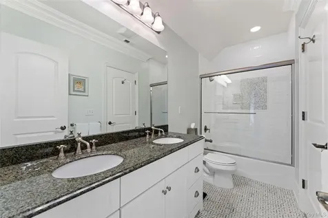 64 Stratton Road Scarsdale NY 10583