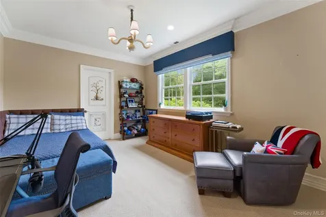 64 Stratton Road Scarsdale NY 10583