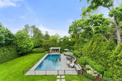 64 Stratton Road Scarsdale NY 10583
