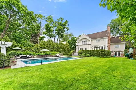 64 Stratton Road Scarsdale NY 10583