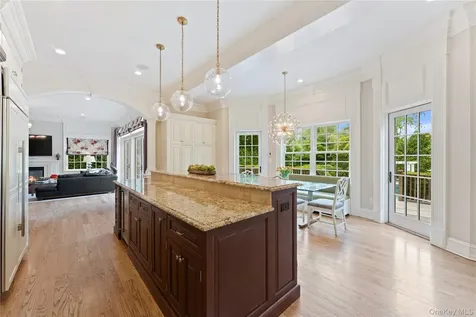 64 Stratton Road Scarsdale NY 10583