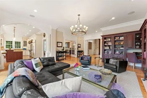 64 Stratton Road Scarsdale NY 10583