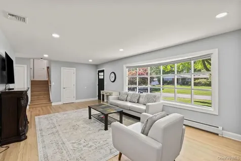 16 Loraine Drive New City NY 10956