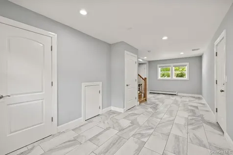 16 Loraine Drive New City NY 10956