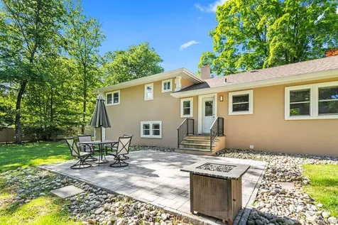 16 Loraine Drive New City NY 10956