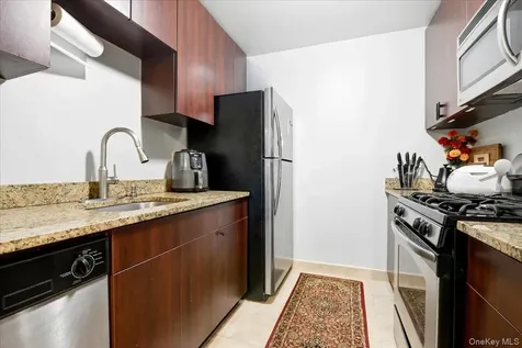 141-16 84th Drive Briarwood NY 11435