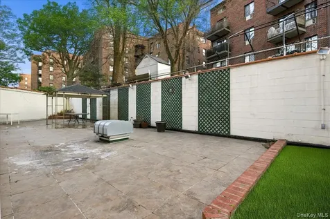 141-16 84th Drive Briarwood NY 11435