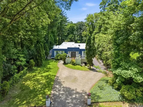 275 Broadfield Road New Rochelle NY 10804